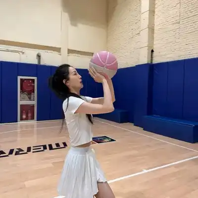 赵鹏英